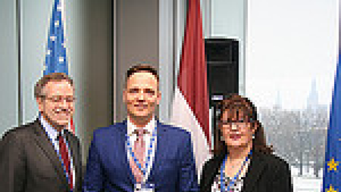 ES valstu un ASV vecākās amatpersonas gatavojas ministru sanāksmei
