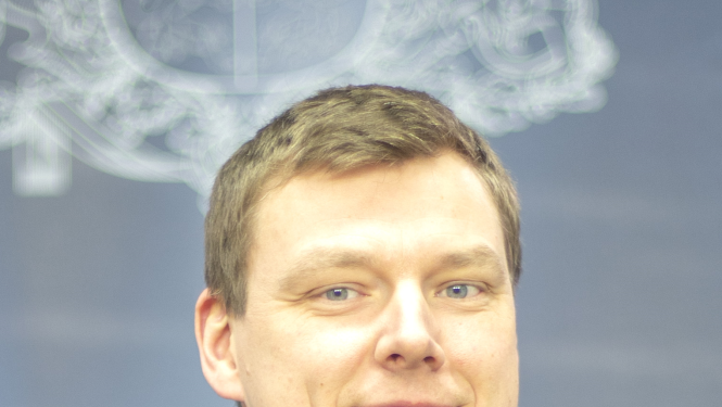 Par ministra noteikumu institūtu