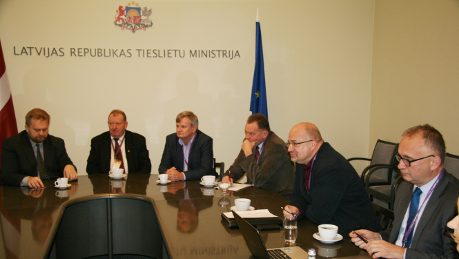 Dzintars Rasnačs: Tieslietu ministrija uzsāks aktīvāku sadarbību ar pašvaldībām