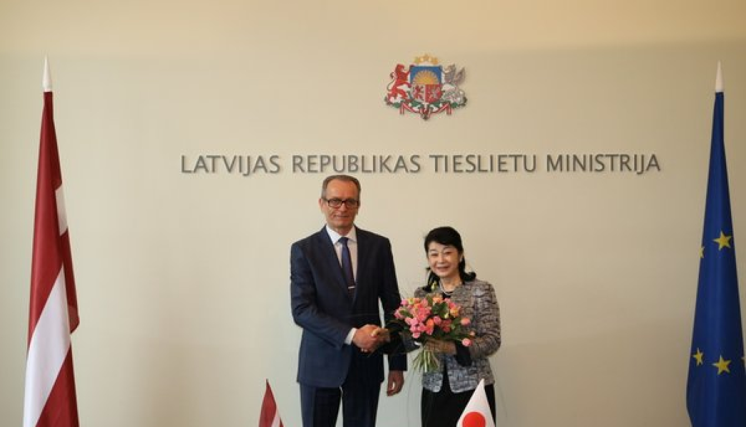 Tieslietu ministrs informē Japānas vēstnieci par Latvijas gatavību pievienoties OECD