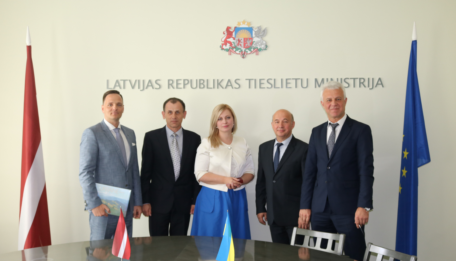 Ukrainas Augstākās tiesas delegācija pieredzes apmaiņas vizītē apmeklēja Tieslietu ministriju