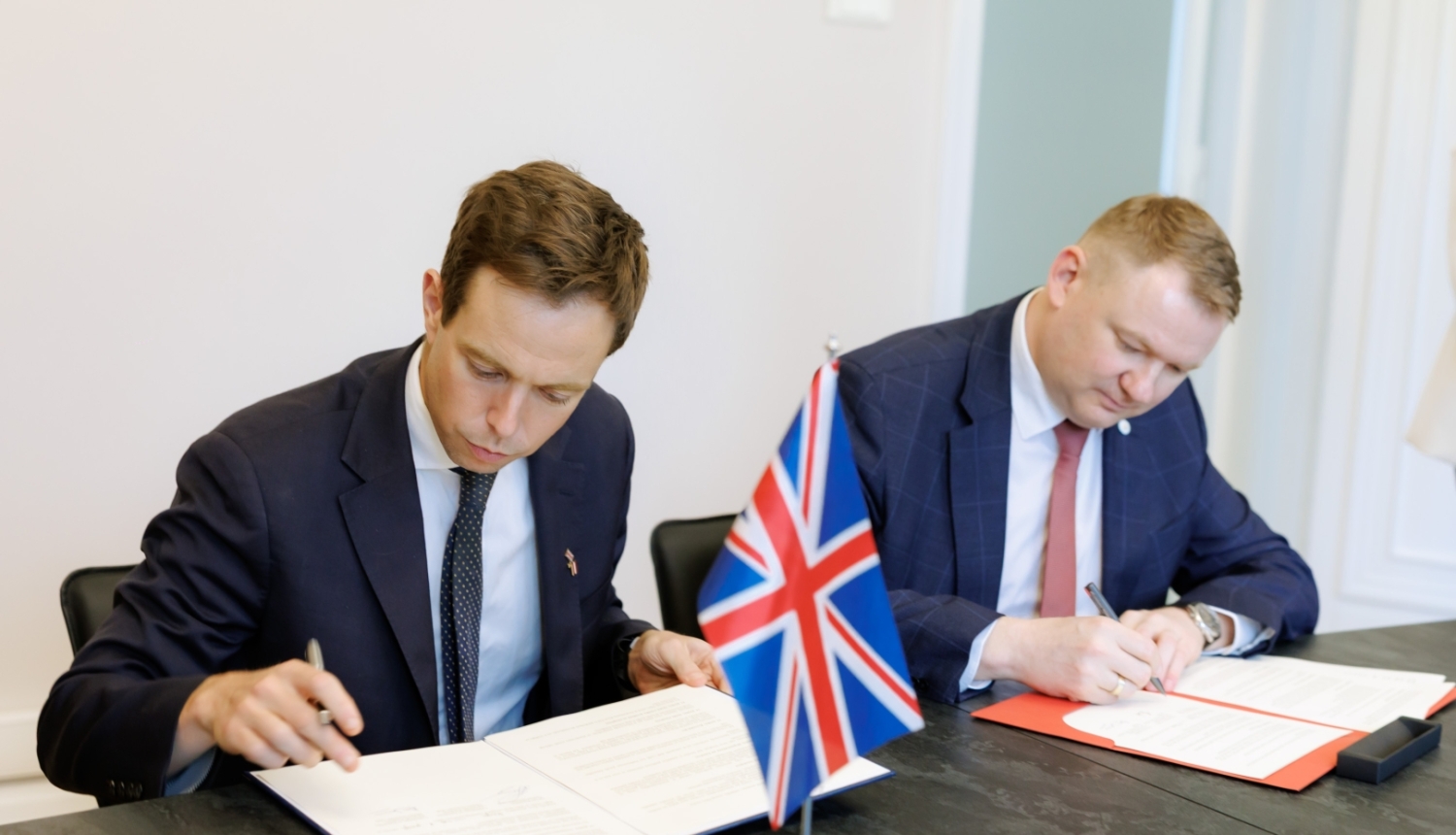 es uk