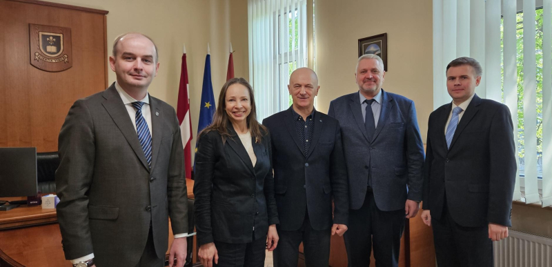 li6,umrngb