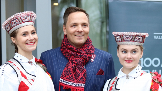 Sveicam Tieslietu ministriju un tieslietu nozari simtajā dzimšanas dienā!