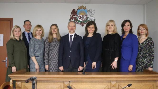 Tieslietu ministrs ar tiesnešiem apspriež Ekonomisko lietu tiesas izveidi