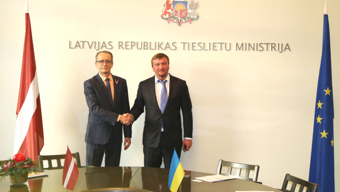 Latvijas un Ukrainas ministri vienojas par sadarbības stiprināšanu tieslietās