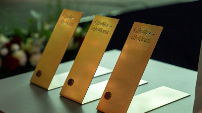 Brīvprātīgi CIlvēks -cilvēkam