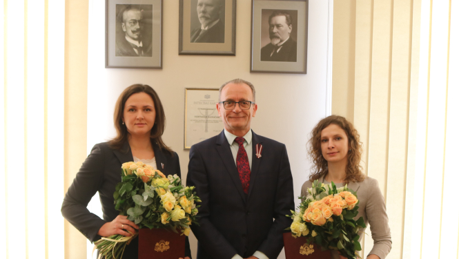 Tieslietu ministrs pieņem zvērinātu notāru palīgu svinīgo solījumu