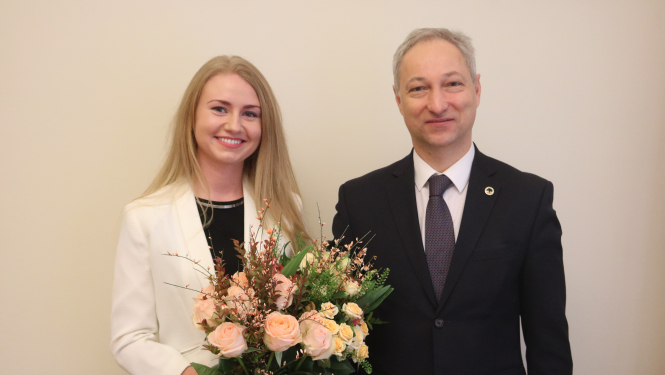 Tieslietu ministrs pieņem zvērināta notāra palīga svinīgo solījumu