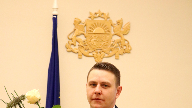 Tieslietu ministrs pieņem zvērināta notāra palīga svinīgo solījumu