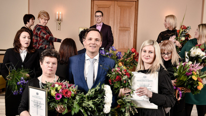 Valsts zemes dienesta darbinieces augsti novērtētas Laba servisa kustības kampaņā