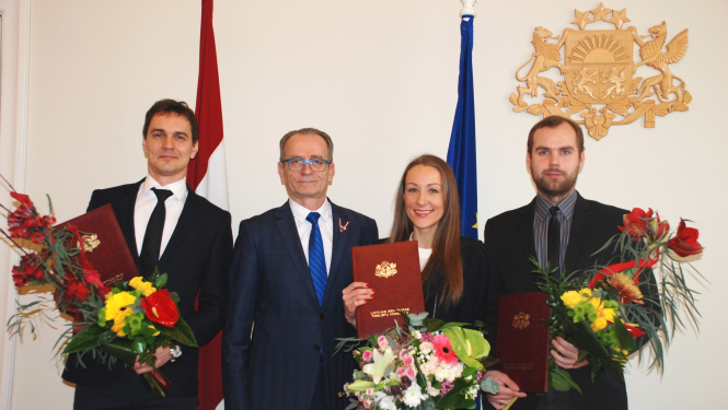 Tieslietu ministrs pieņem tiesu izpildītāju palīgu svinīgo solījumu