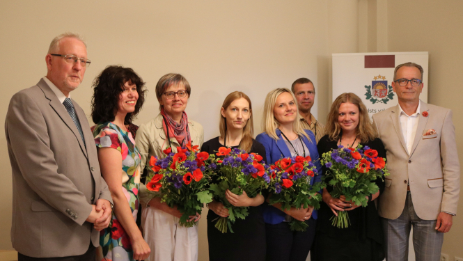 Valsts valodas centra sabiedriskie palīgi sniegs konsultācijas Daugavpilī, Rīgā, Smiltenē, Kārsavā un Rēzeknes novadā