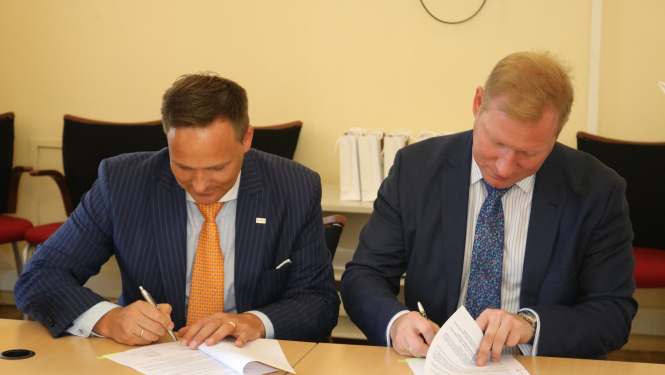 Tieslietu ministrija sadarbībā ar Latvijas Zvērinātu advokātu padomi un zvērinātiem advokātiem uzlabo juridiskās pārstāvības nodrošināšanu bērnu nolaupīšanas lietās