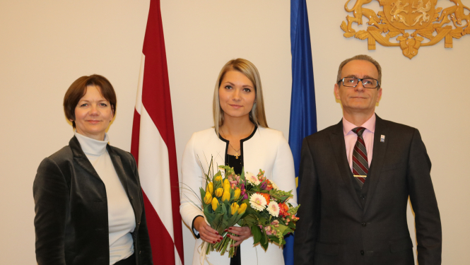 Tieslietu ministrs pieņem zvērināta notāra palīdzes svinīgo solījumu