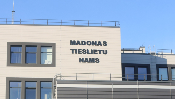 Madonā svinīgi atklāj tieslietu namu