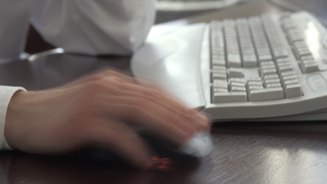 TM sadarbībā ar TA izstrādā jaunu e-pakalpojumu, lai nodrošinātu nekustamā īpašuma īpašnieka informētību par zemesgrāmatu nodaļā iesniegtajiem nostiprinājuma lūgumiem