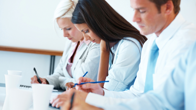 Valsts valodas centram pievienosies 11 jauni sabiedriskie palīgi