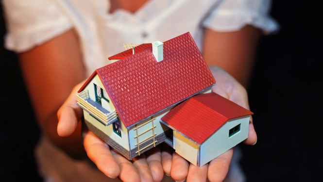 Uz svešas zemes uz līguma pamata varēs celt un lietot vienīgi nedzīvojamas ēkas un būves