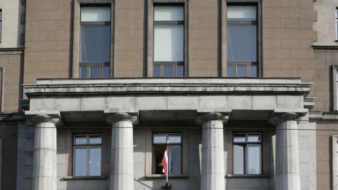 Tieslietu ministrijai 97!