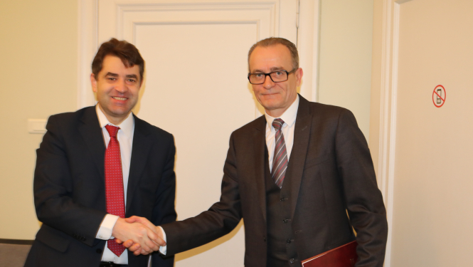 Tieslietu ministrs apsveic Ukrainu ar paveikto vīzu režīma liberalizācijā