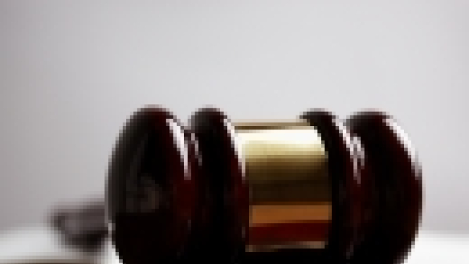 Tieslietu ministrs Dzintars Rasnačs sveic Satversmes tiesu 20.gadadienā