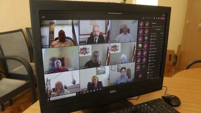 Tikšanās ar tiesu priekšsēdētājiem