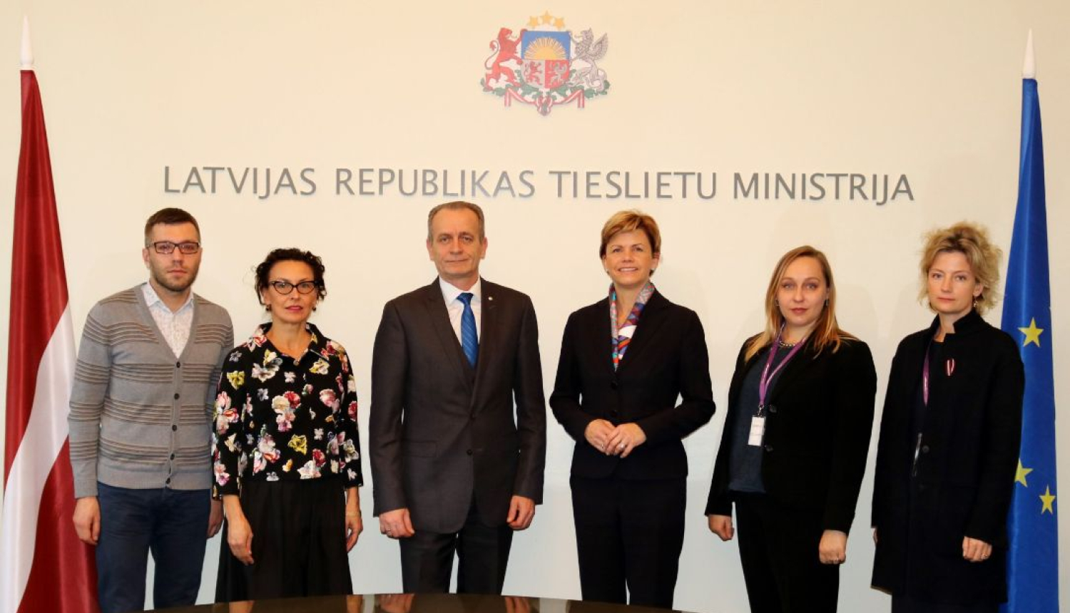 Tieslietu ministrs un vēstniece vienojas par ciešāku sadarbību Latvijas valstspiederīgo bērnu tiesību aizsardzībai Lielbritānijā