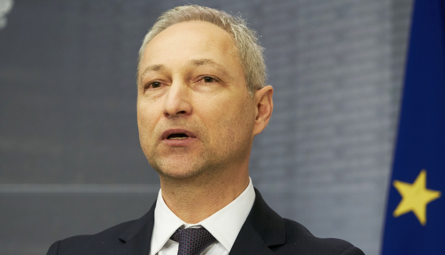 Tieslietu ministrs par būtiskiem pārkāpumiem no amata atceļ tiesu izpildītāju Sandru Jaunsleini