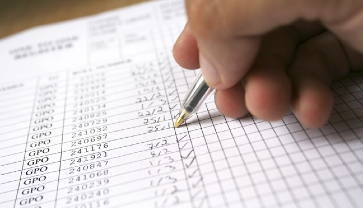 Apstiprina kadastrālo vērtību bāzi 2015. gadam