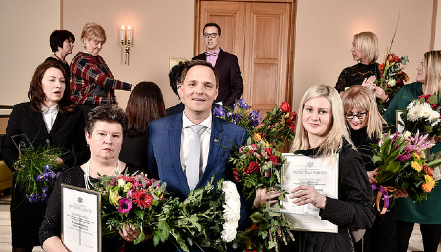 Valsts zemes dienesta darbinieces augsti novērtētas Laba servisa kustības kampaņā