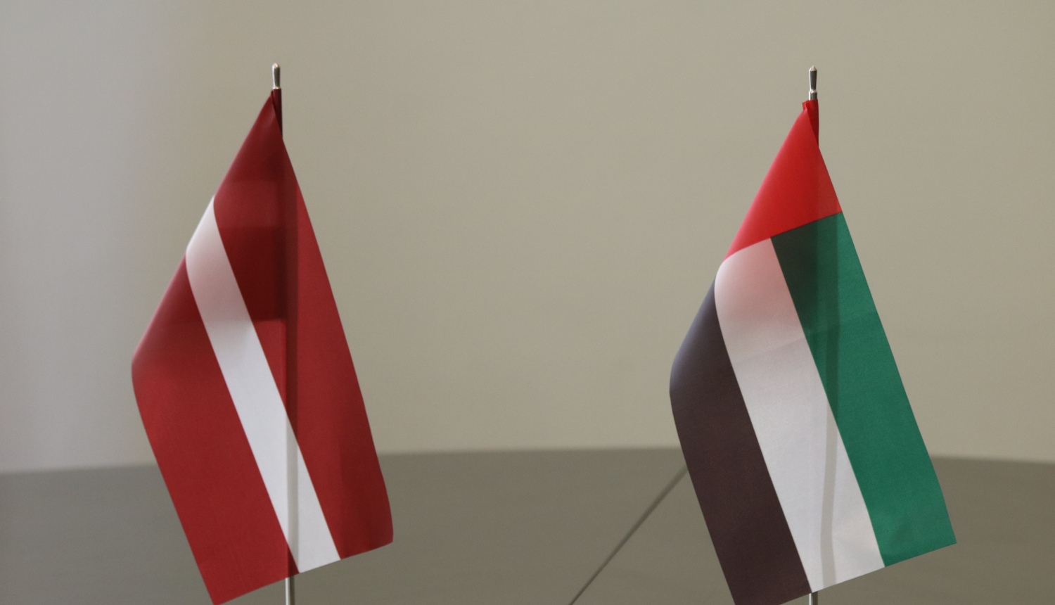 Tieslietu ministrs un AAE vēstniece Latvijā iezīmē potenciālos sadarbības virzienus tieslietu jomā