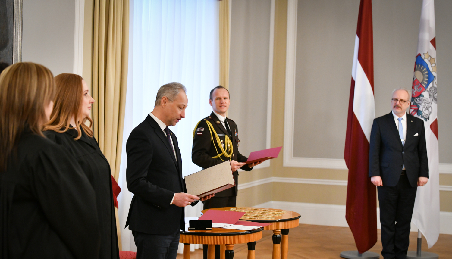Tieslietu ministrs piedalās tiesnešu zvēresta došanas ceremonijā