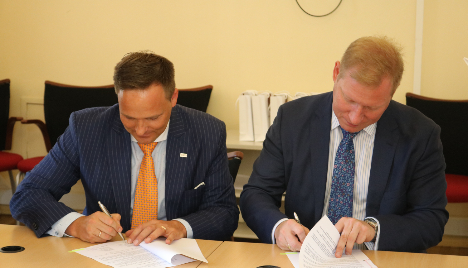 Tieslietu ministrija sadarbībā ar Latvijas Zvērinātu advokātu padomi un zvērinātiem advokātiem uzlabo juridiskās pārstāvības nodrošināšanu bērnu nolaupīšanas lietās