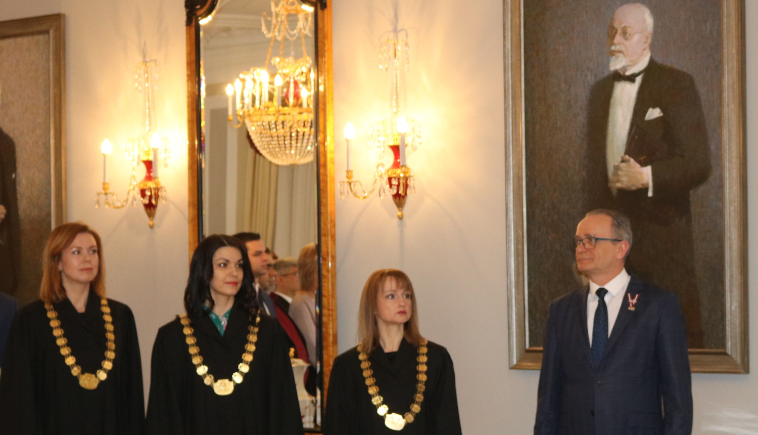 Tieslietu ministrs piedalās svinīgajā tiesnešu zvēresta došanas ceremonijā