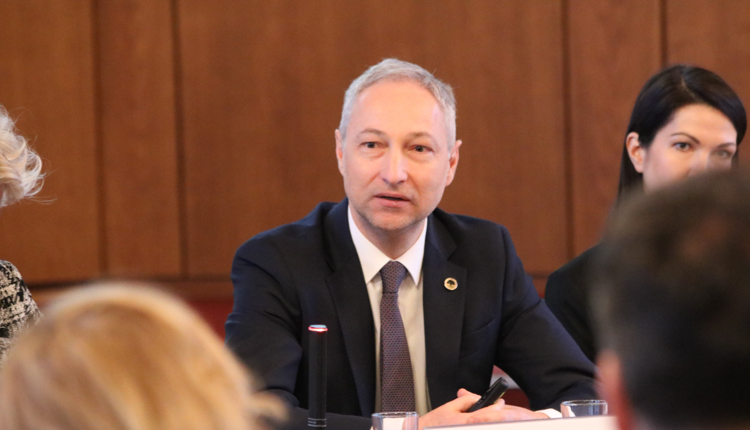 Ministrs Jānis Bordāns informē OECD vēstniekus par reformām tieslietu sistēmā