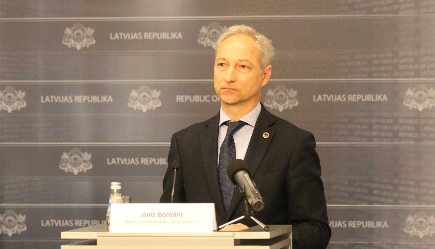 Labklājības un tieslietu ministri: “Jāmaina valsts attieksme un jāizveido jauns efektīvs institucionālais modelis bērnu tiesību aizsardzības sistēmas sakārtošanai!”