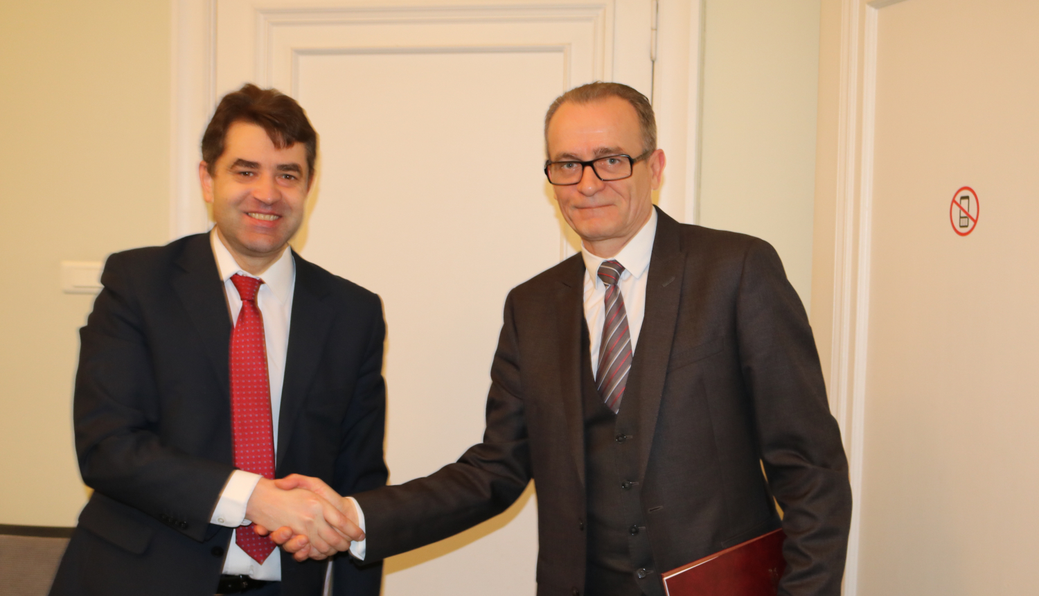 Tieslietu ministrs apsveic Ukrainu ar paveikto vīzu režīma liberalizācijā