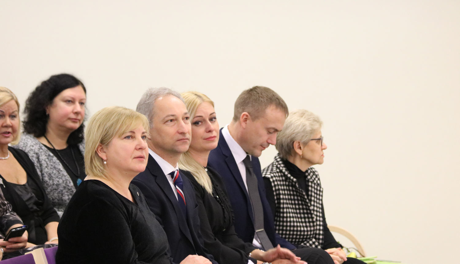 Administratīvajām tiesām 15