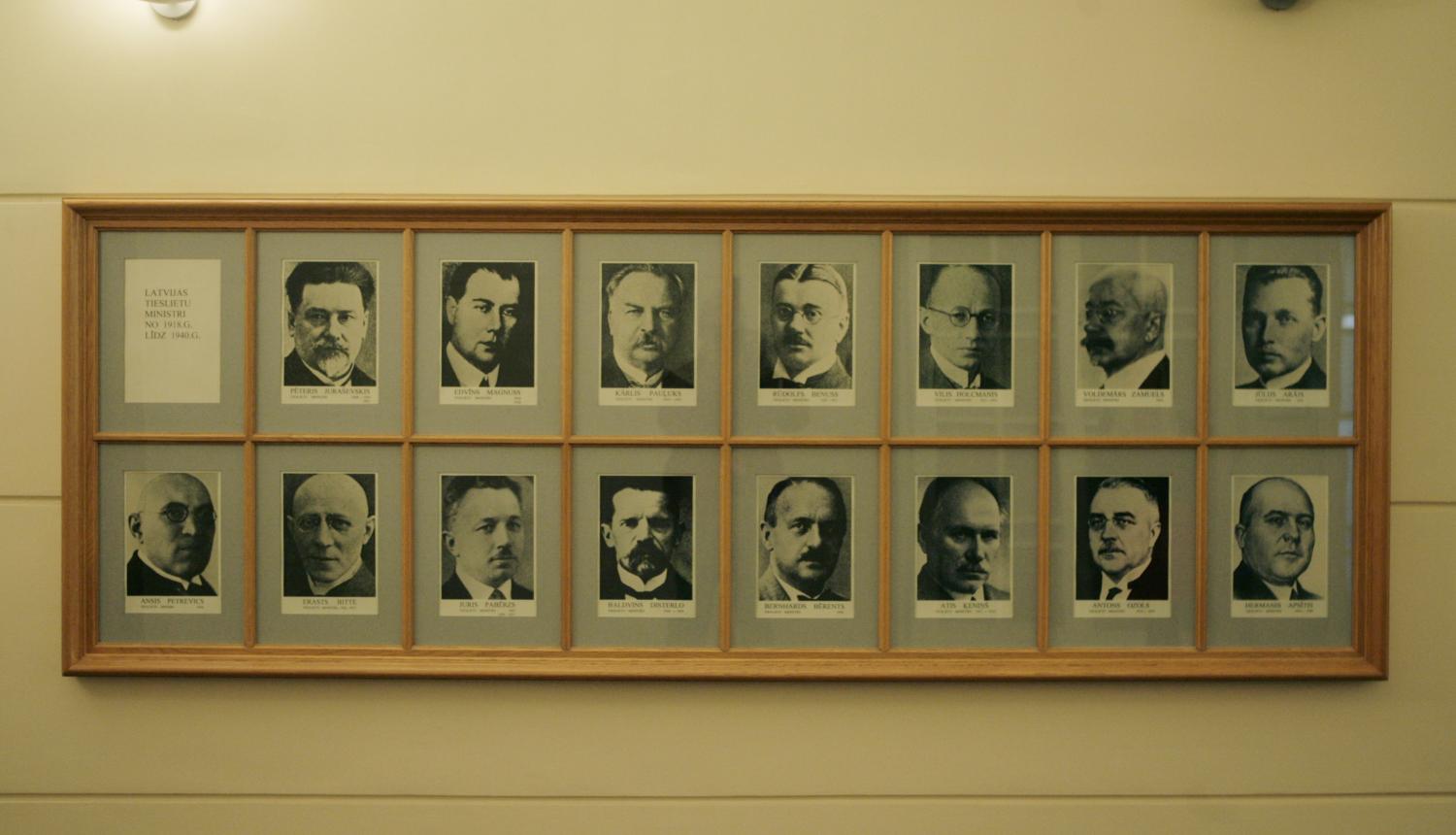 Pievienos bijušā tieslietu ministra Jāņa Bordāna fotoportretu iepriekšējo ministru portretu galerijā