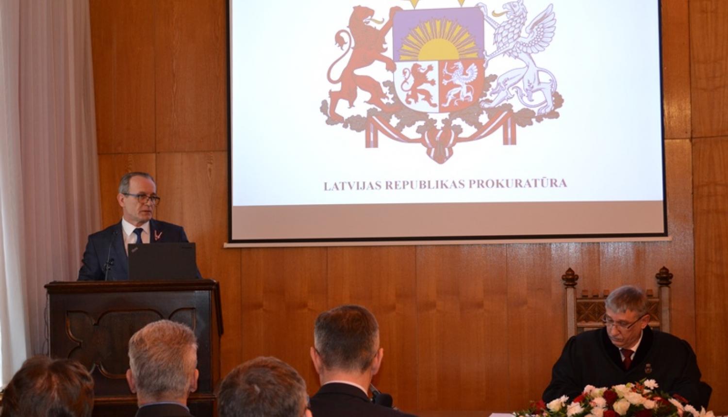 Tieslietu ministrs atzinīgi vērtē prokuratūras ieguldījumu Latvijas iestāšanās procesā OECD un tiesu teritoriālās reformas īstenošanā