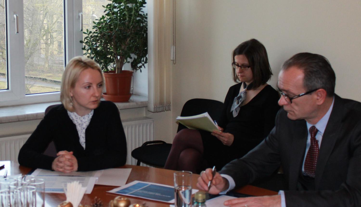 Tieslietu ministrs Dzintars Rasnačs tiekas ar Latvijas Zvērinātu tiesu izpildītāju padomes pārstāvjiem